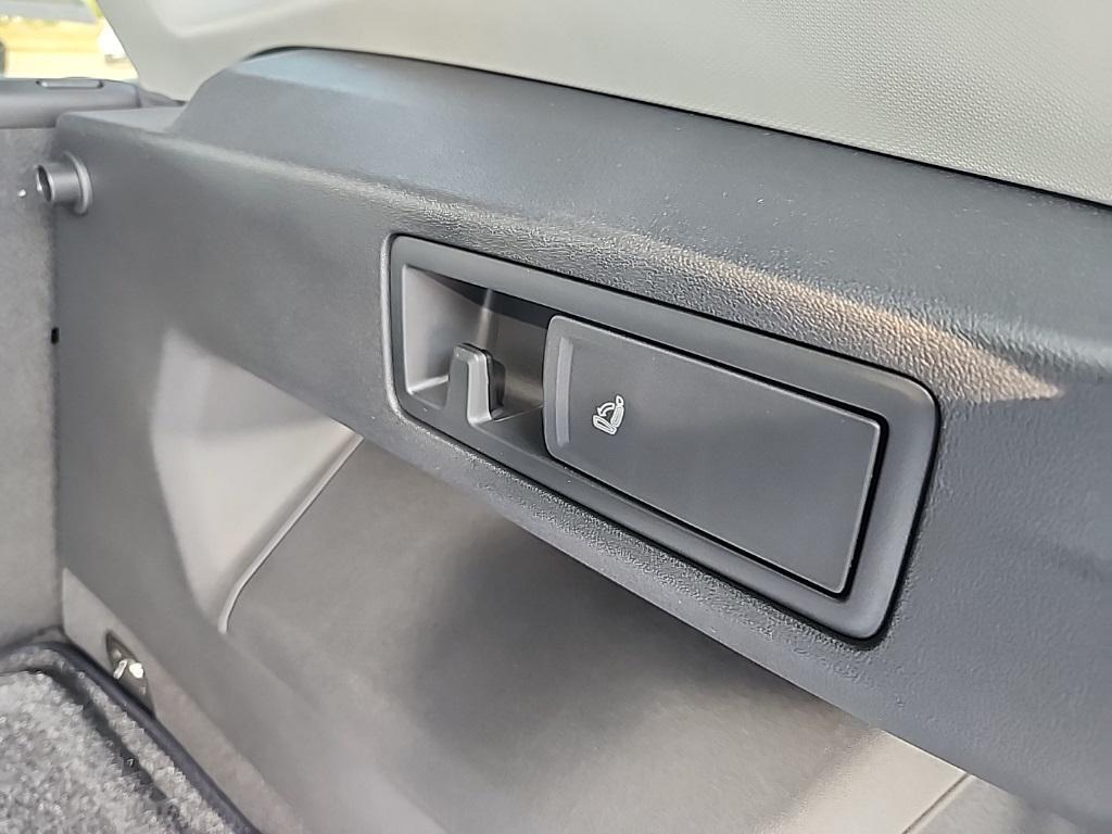 new 2025 Volkswagen Tiguan car, priced at $30,562