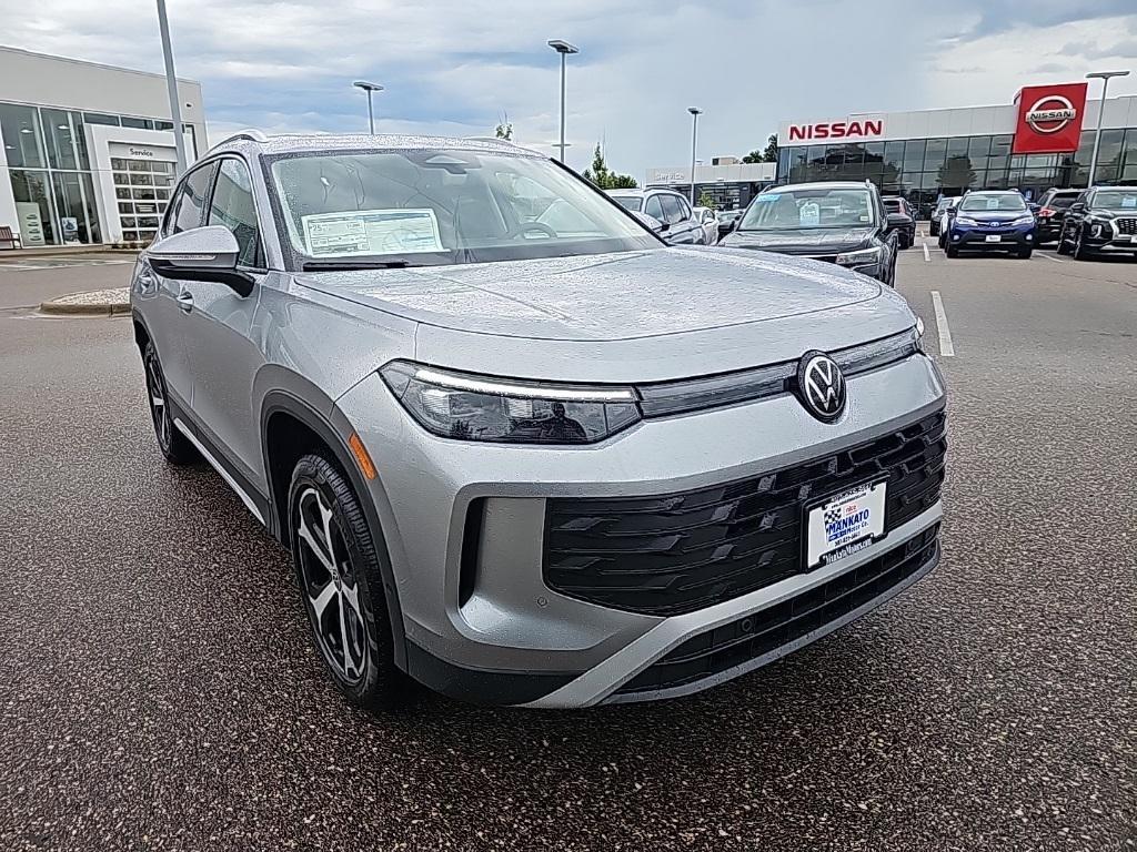 new 2025 Volkswagen Tiguan car, priced at $34,534