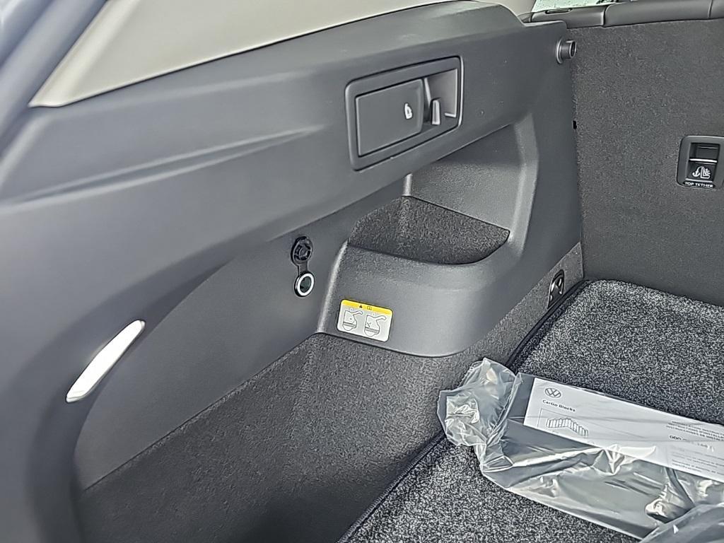 new 2025 Volkswagen Tiguan car, priced at $34,534