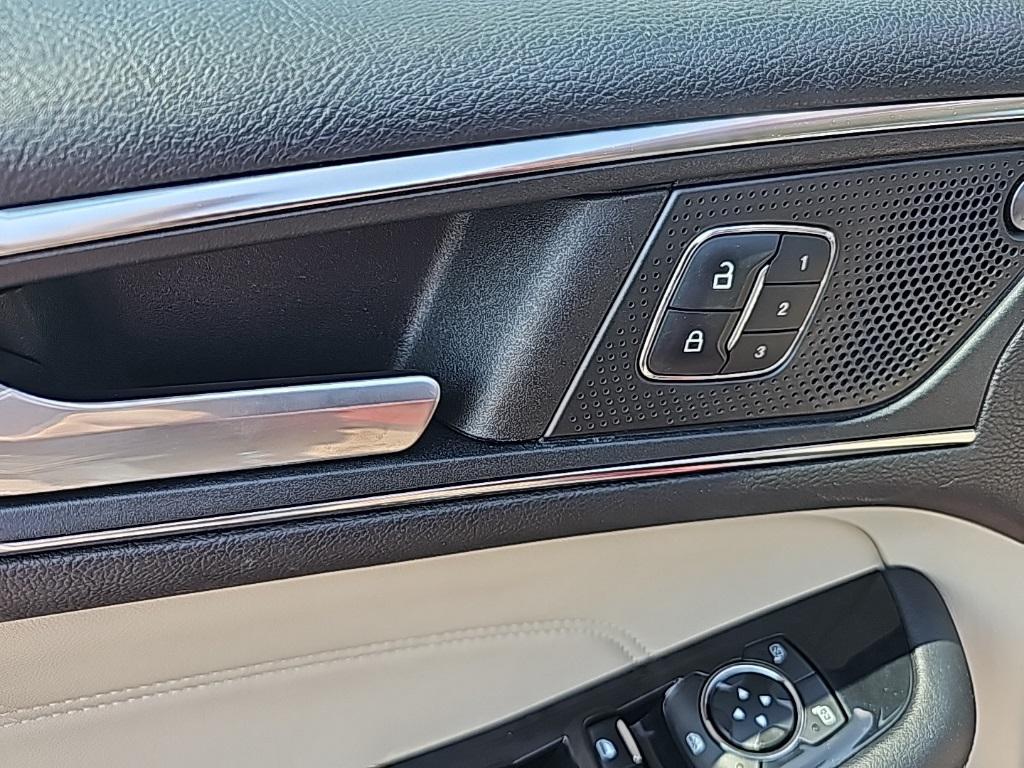 used 2019 Ford Edge car, priced at $18,406