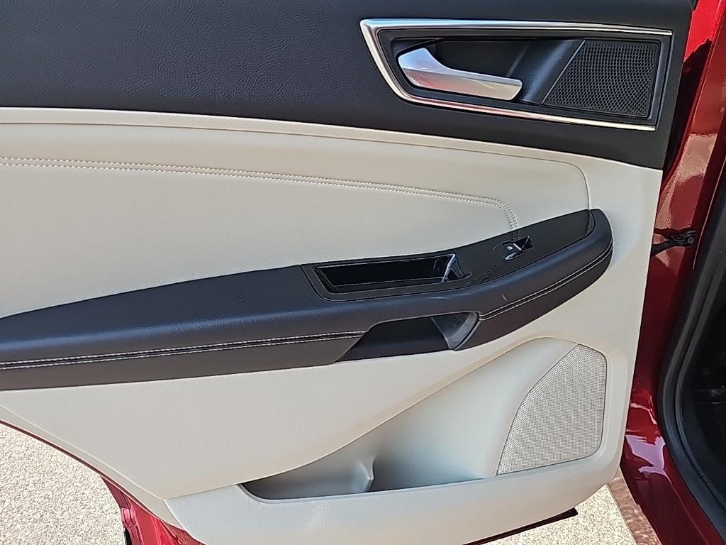used 2019 Ford Edge car, priced at $18,406