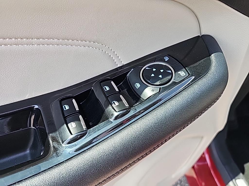 used 2019 Ford Edge car, priced at $18,406