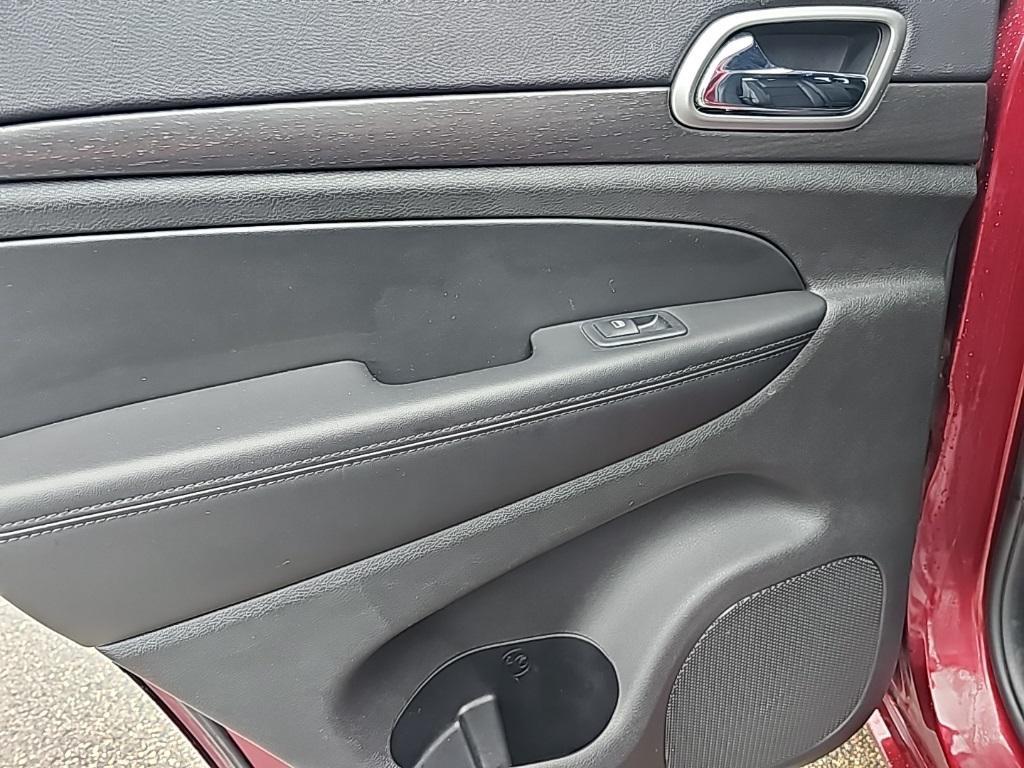 used 2018 Jeep Grand Cherokee car, priced at $18,139