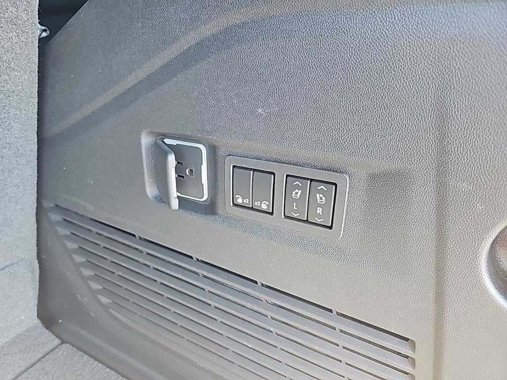 used 2023 Chevrolet Tahoe car, priced at $57,979