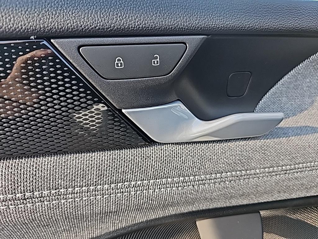 new 2025 Volkswagen Tiguan car, priced at $31,451