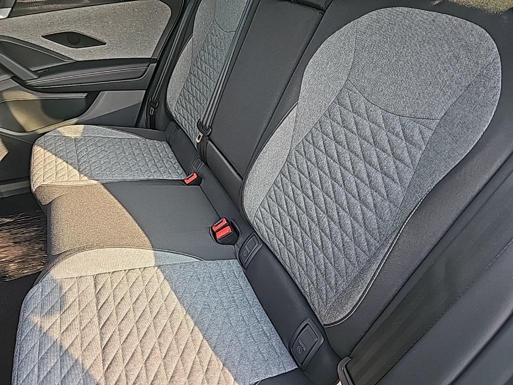 new 2025 Volkswagen Tiguan car, priced at $31,451