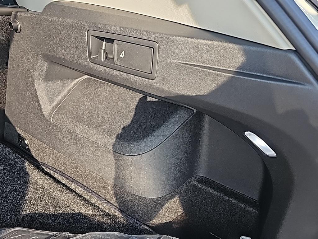 new 2025 Volkswagen Tiguan car, priced at $31,451