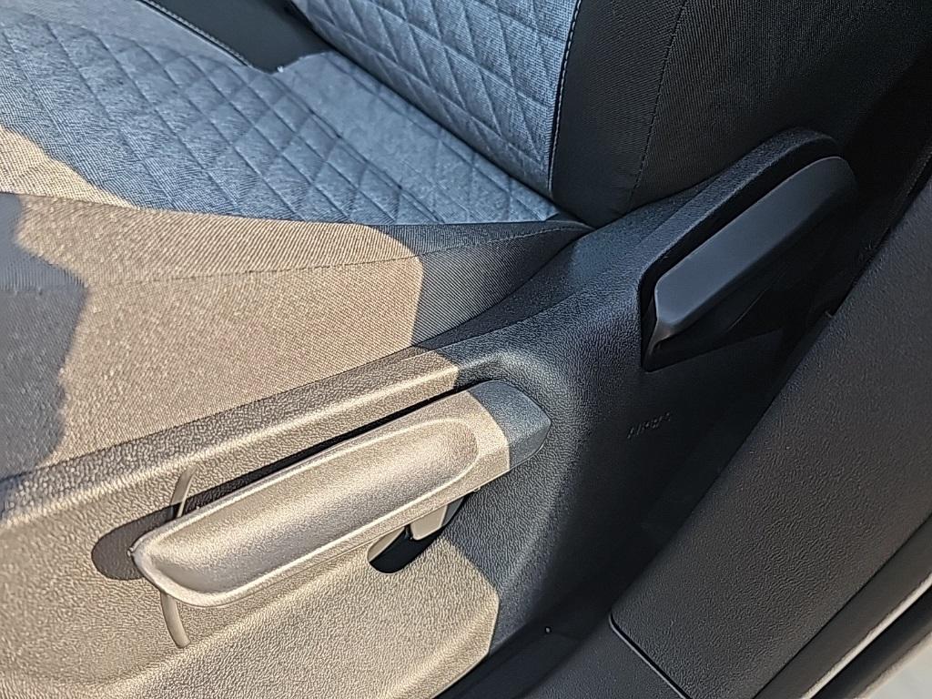 new 2025 Volkswagen Tiguan car, priced at $31,451