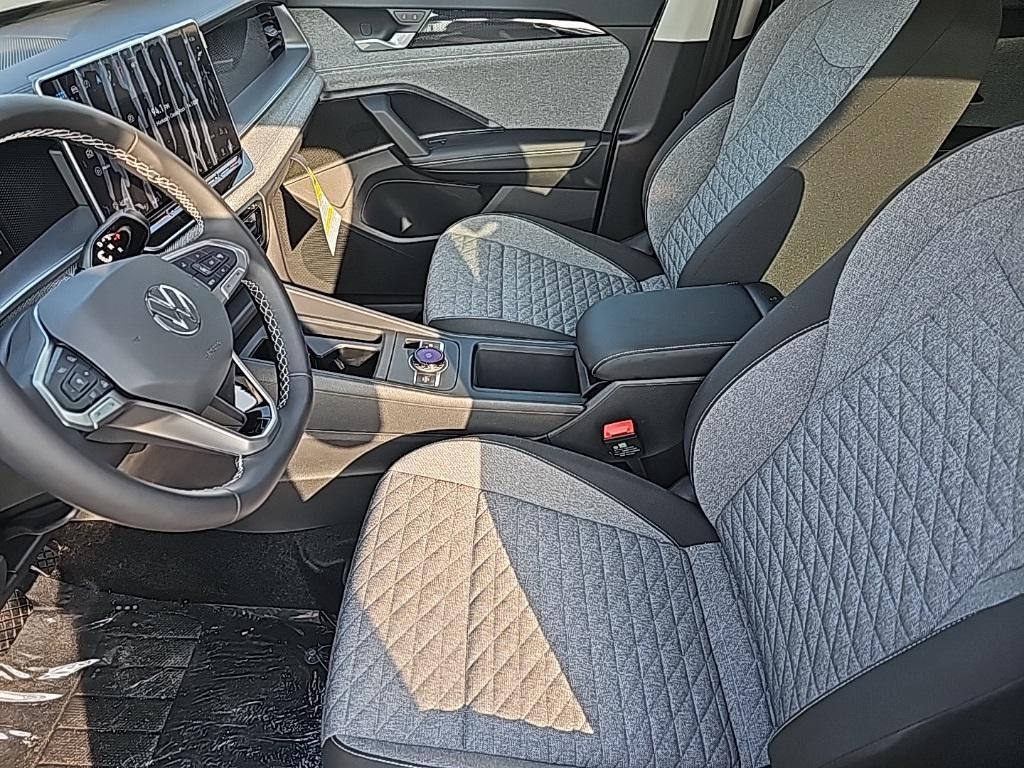 new 2025 Volkswagen Tiguan car, priced at $31,451