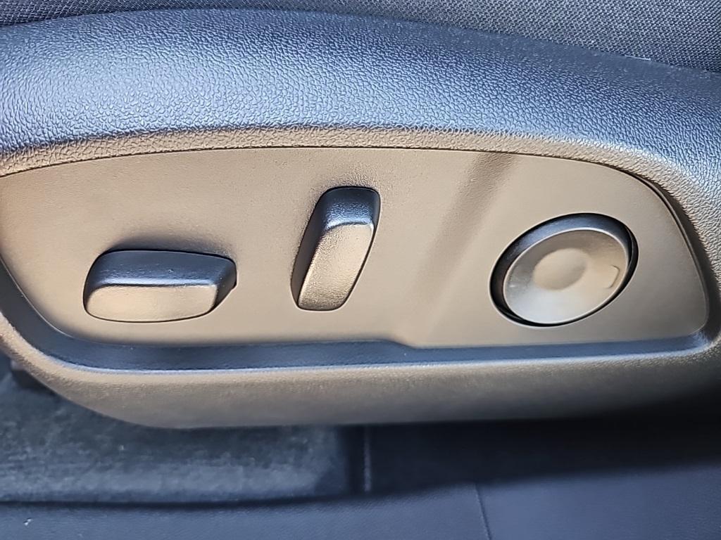 new 2026 Chevrolet Equinox car, priced at $38,650