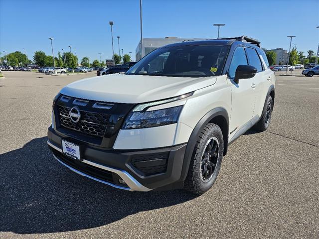 new 2024 Nissan Pathfinder car, priced at $45,520