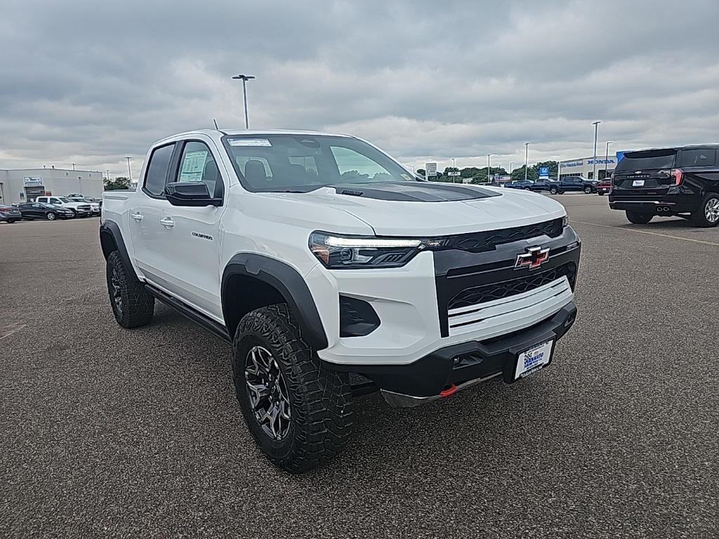 new 2025 Chevrolet Colorado car, priced at $50,370