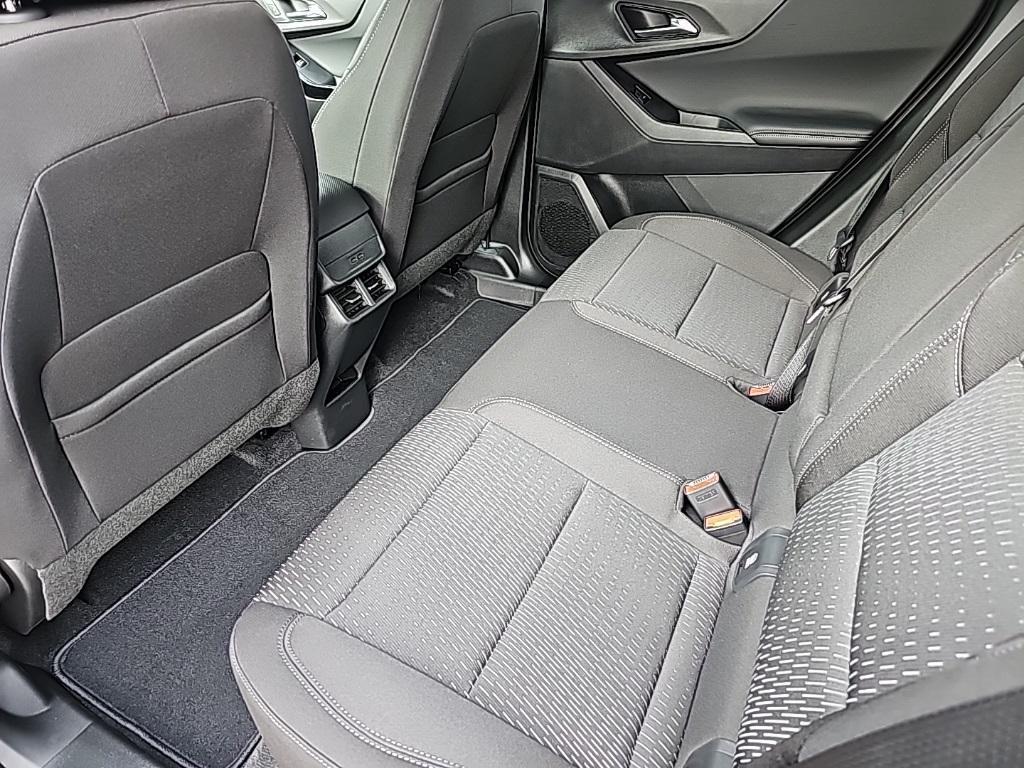 new 2026 Chevrolet Equinox car, priced at $33,040