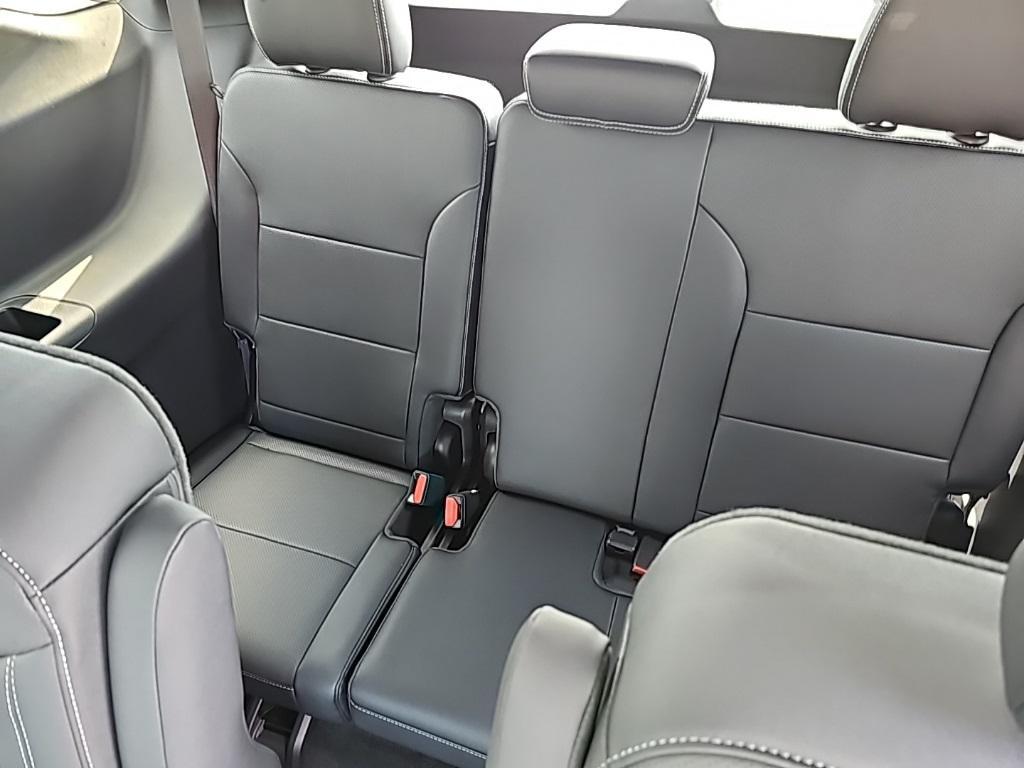 new 2026 Chevrolet Traverse car, priced at $45,920