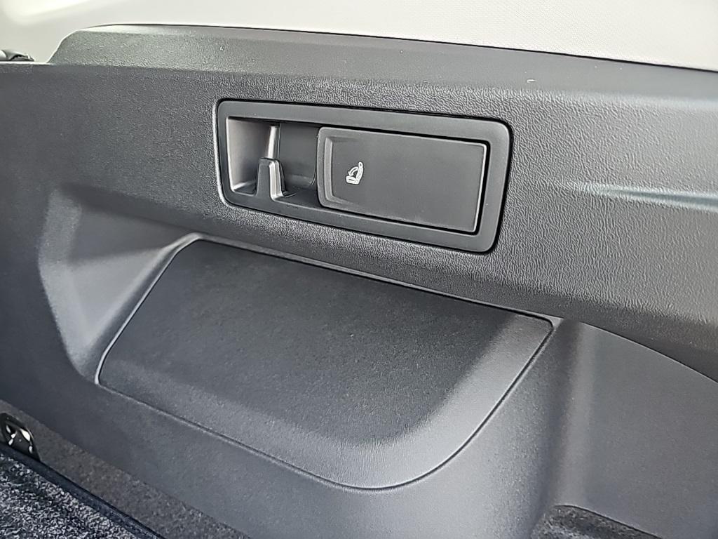 new 2025 Volkswagen Tiguan car, priced at $35,270