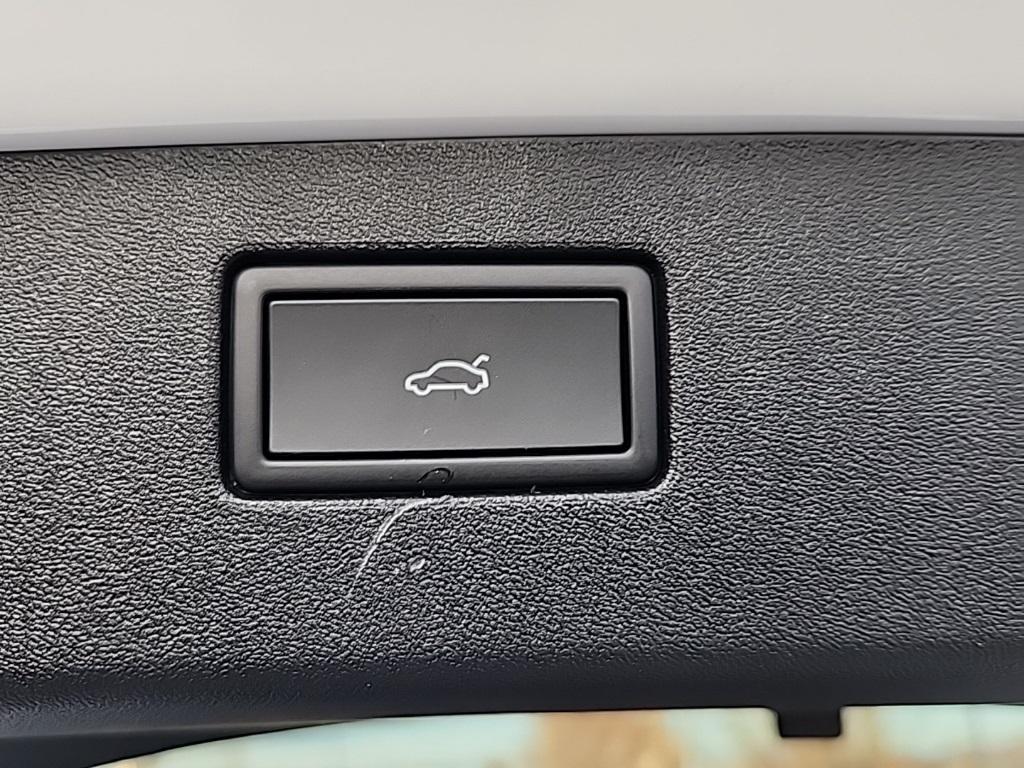 new 2026 Volkswagen Tiguan car, priced at $36,086