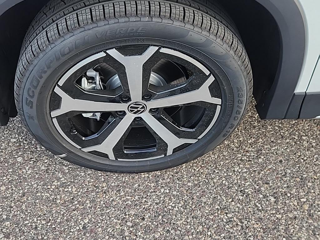 new 2026 Volkswagen Tiguan car, priced at $36,086