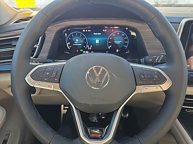 new 2025 Volkswagen Atlas car, priced at $54,755