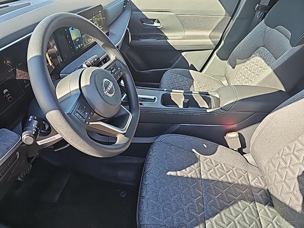 new 2025 Nissan Kicks car, priced at $28,660