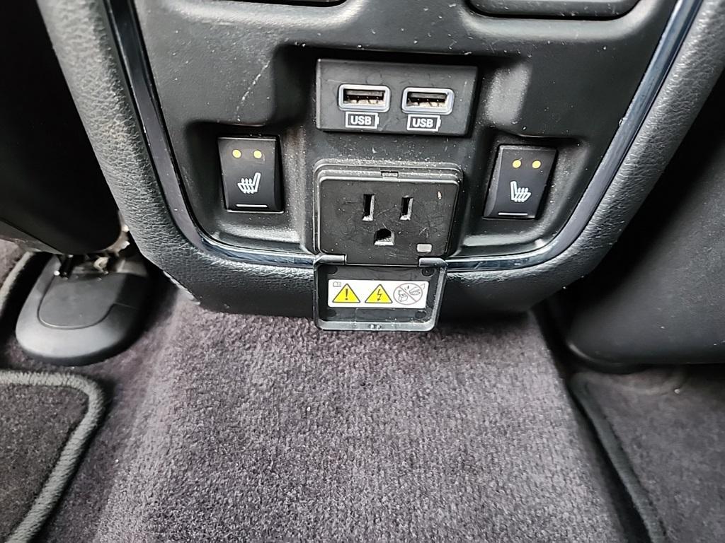 used 2017 Jeep Grand Cherokee car, priced at $13,808