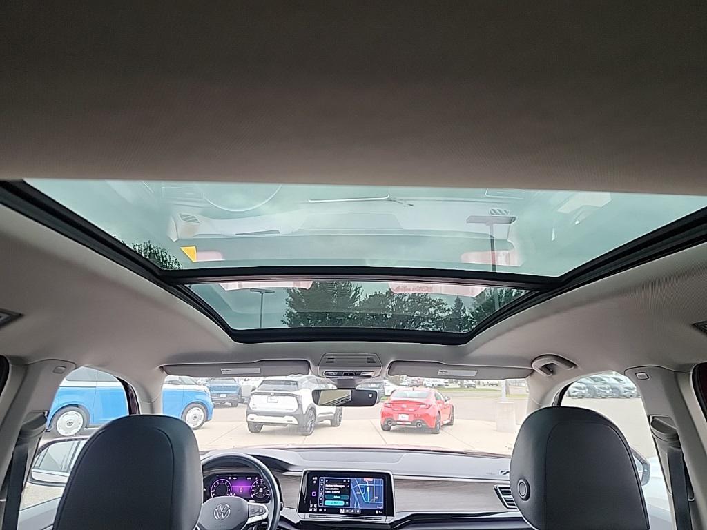 used 2024 Volkswagen Atlas car, priced at $39,674