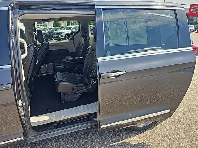 used 2017 Chrysler Pacifica car, priced at $15,871