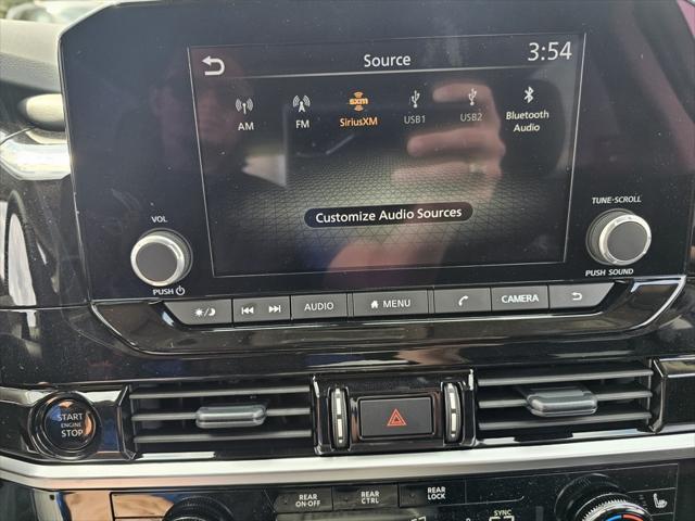 new 2025 Nissan Pathfinder car, priced at $46,315