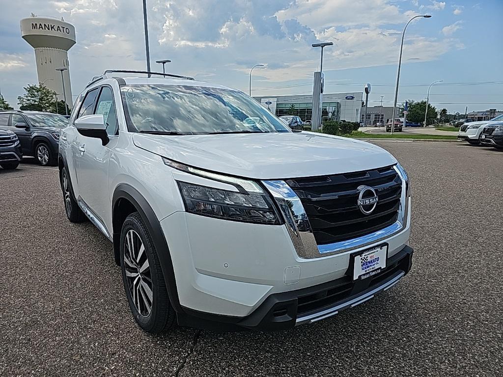 new 2025 Nissan Pathfinder car, priced at $50,895