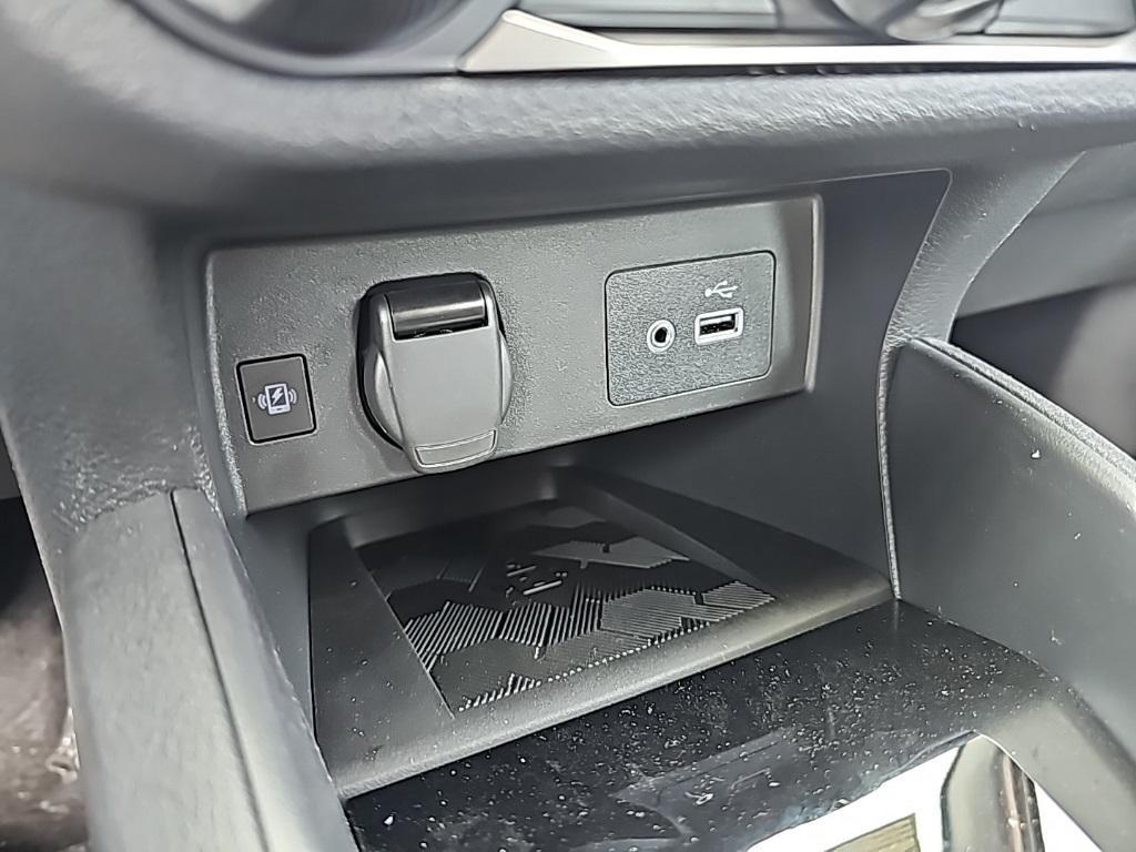 new 2025 Nissan Versa car, priced at $21,335