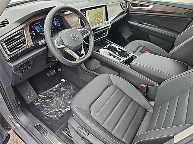 new 2025 Volkswagen Atlas car, priced at $49,280