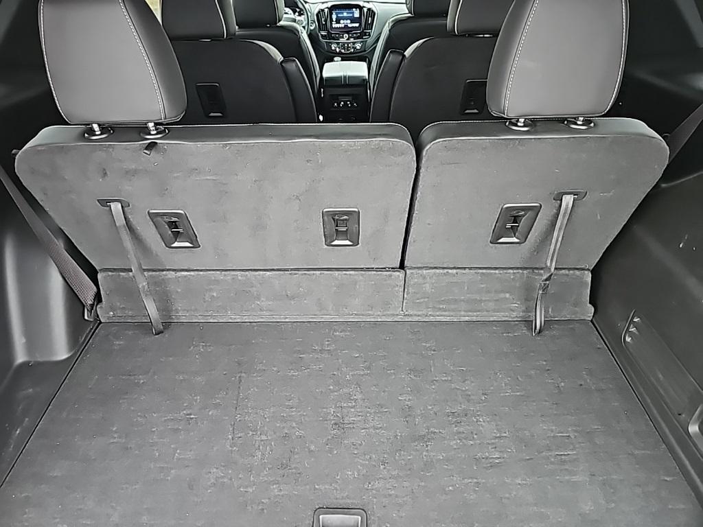 used 2023 Chevrolet Traverse car, priced at $36,265