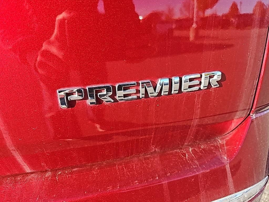 used 2023 Chevrolet Traverse car, priced at $36,265