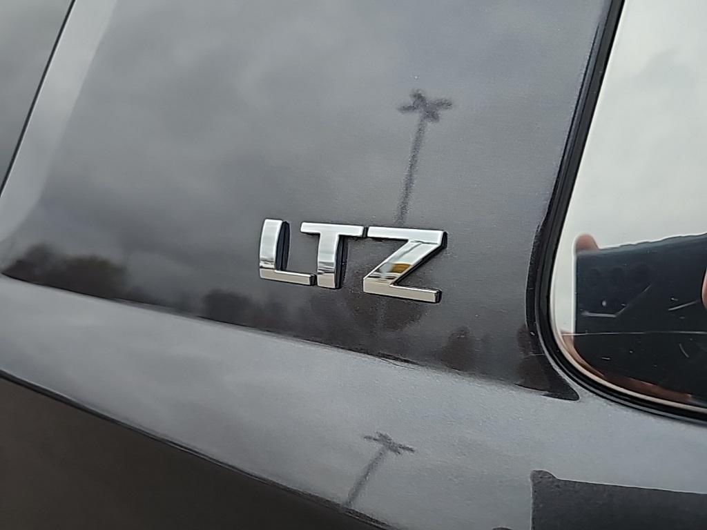 used 2016 Chevrolet Suburban car, priced at $20,167