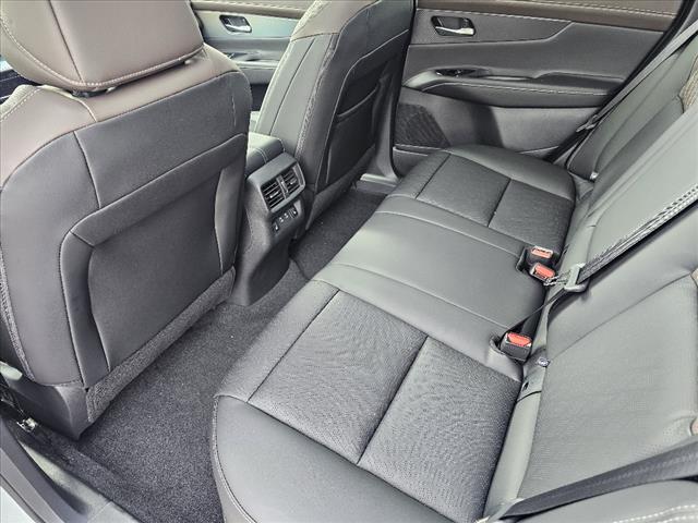 new 2025 Nissan Murano car, priced at $50,635