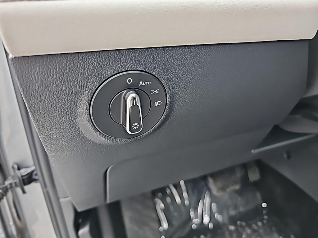 new 2025 Volkswagen Taos car, priced at $31,781