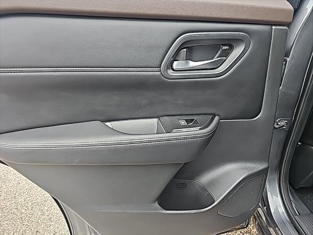 used 2023 Nissan Rogue car, priced at $26,286