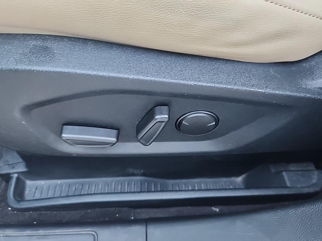 used 2020 Ford Edge car, priced at $20,989