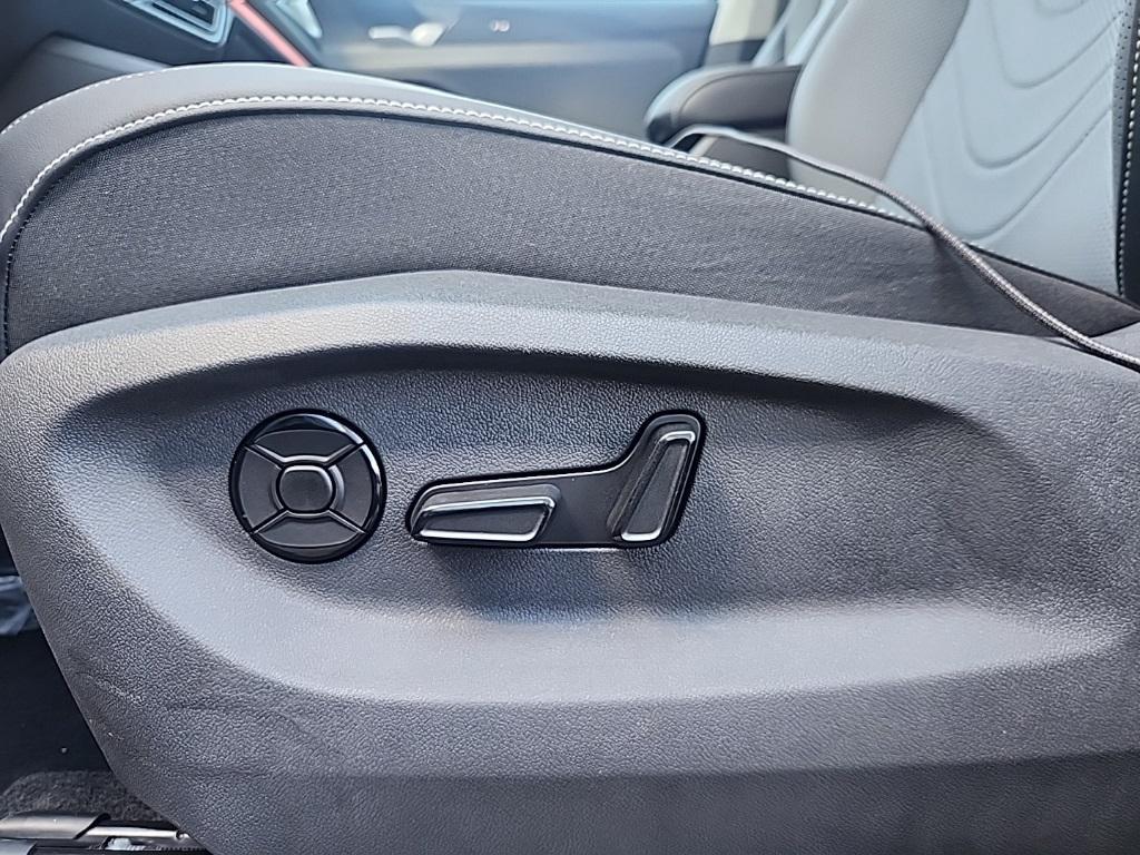 new 2025 Volkswagen Tiguan car, priced at $34,954