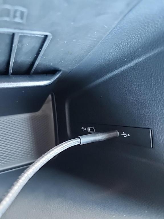 new 2025 Volkswagen Tiguan car, priced at $34,954