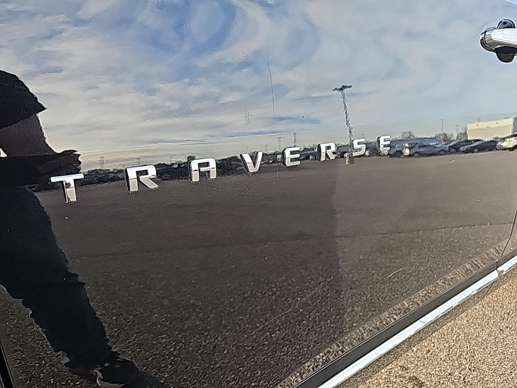 used 2023 Chevrolet Traverse car, priced at $38,327