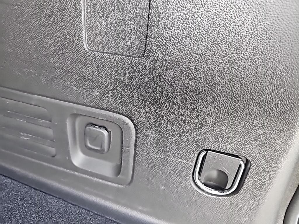 used 2023 Chevrolet Traverse car, priced at $38,327