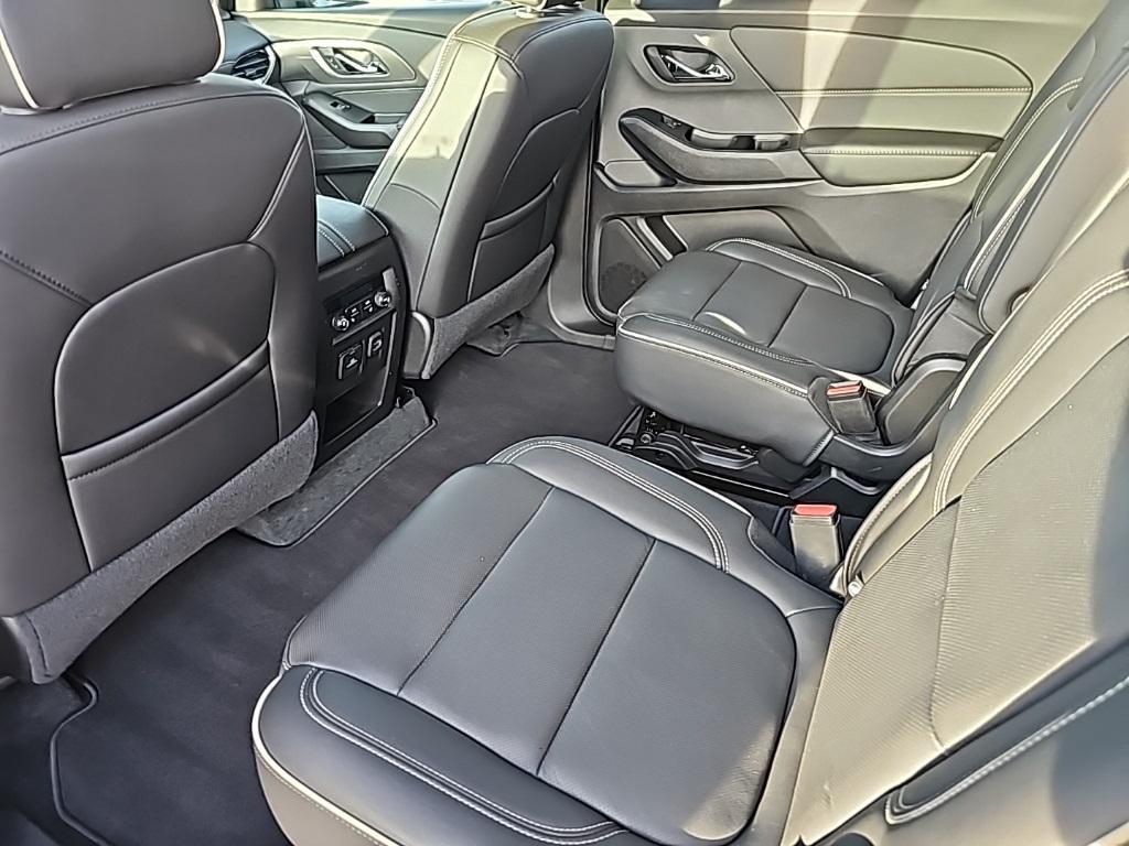 used 2023 Chevrolet Traverse car, priced at $38,327