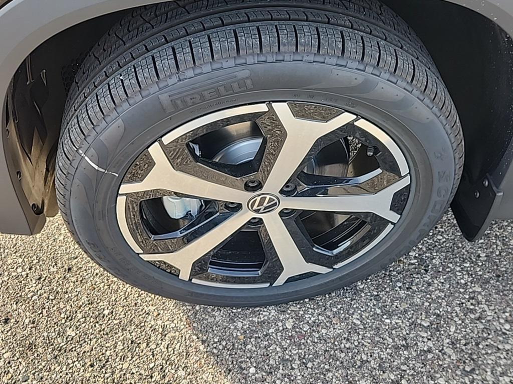 new 2026 Volkswagen Tiguan car, priced at $36,498