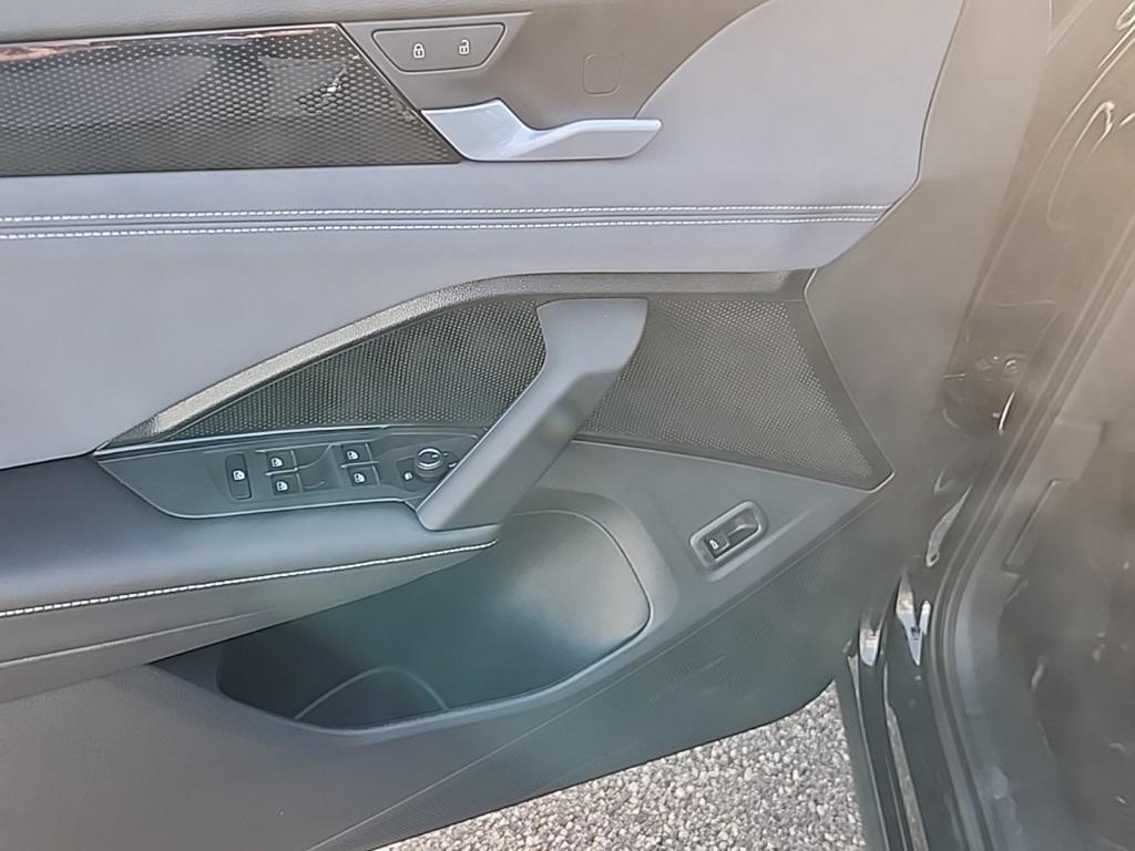 new 2026 Volkswagen Tiguan car, priced at $36,498