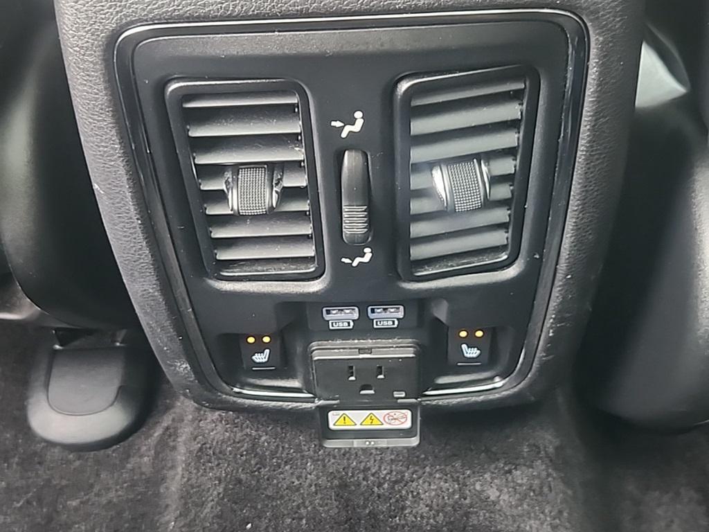 used 2015 Jeep Grand Cherokee car, priced at $10,879