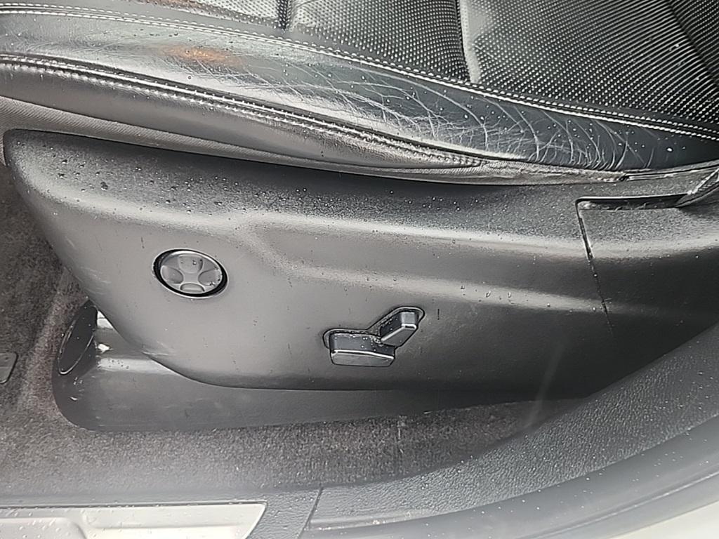 used 2015 Jeep Grand Cherokee car, priced at $10,879