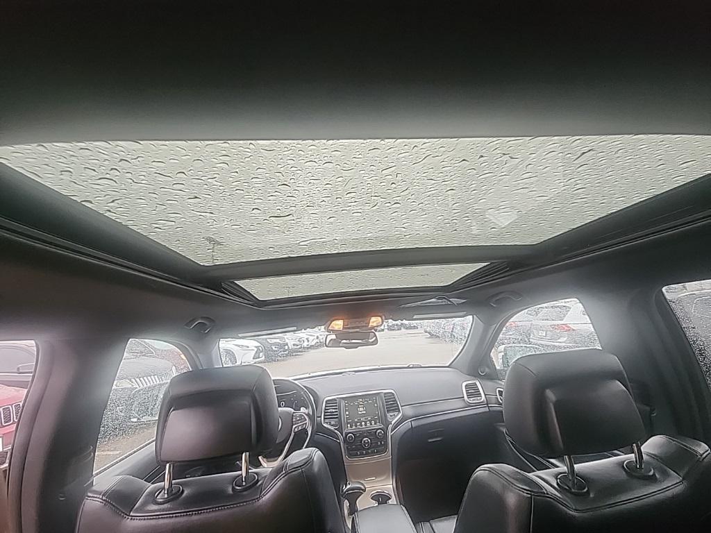 used 2015 Jeep Grand Cherokee car, priced at $10,879