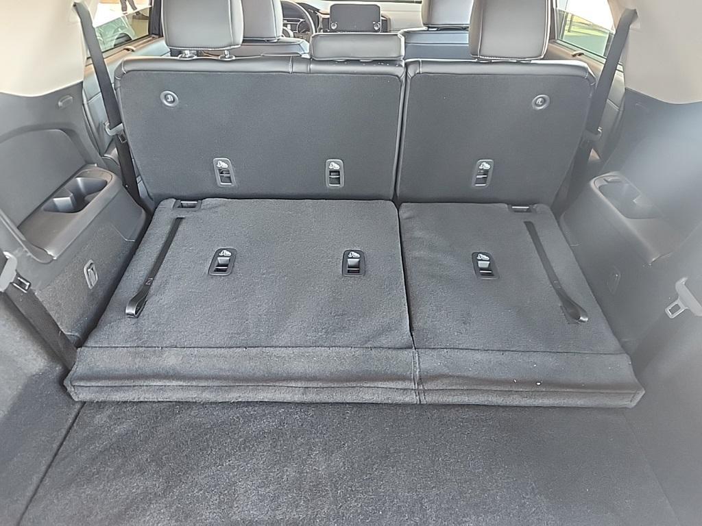 new 2025 Nissan Pathfinder car, priced at $39,235