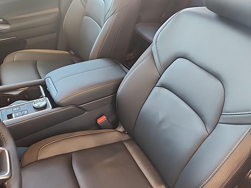 new 2025 Nissan Pathfinder car, priced at $39,235