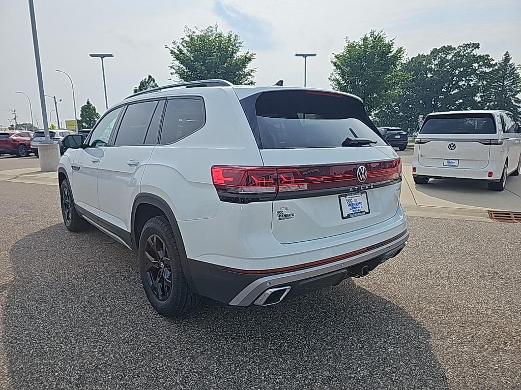 new 2025 Volkswagen Atlas car, priced at $43,425